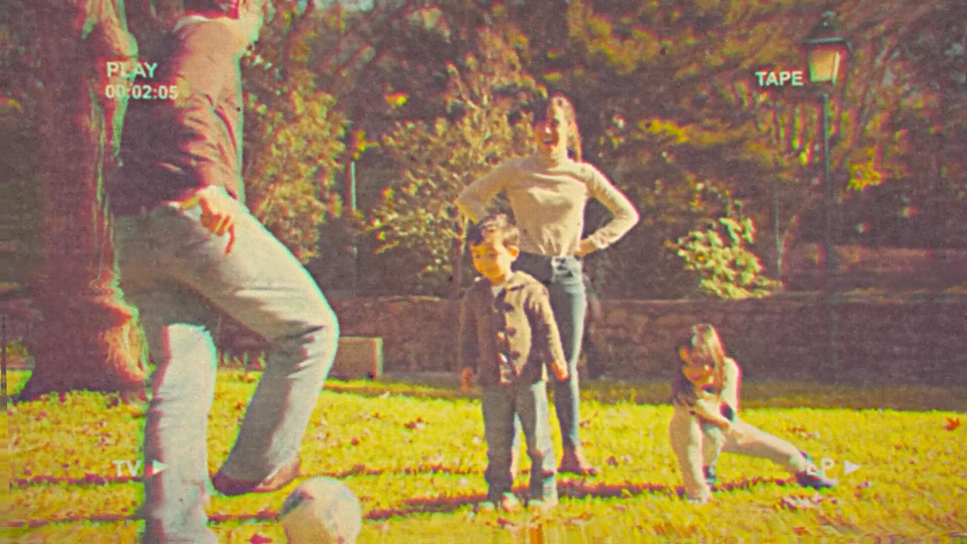 达芬奇素材 复古怀旧VHS风格失真噪点色差摄影录像机边框叠加视频特效 VHS Effects 影视音频 第3张-素材湾丨精选海外优质设计素材资源 达芬奇素材 复古怀旧VHS风格失真噪点色差摄影录像机边框叠加视频特效 VHS Effects 影视音频 sucaiwan.com