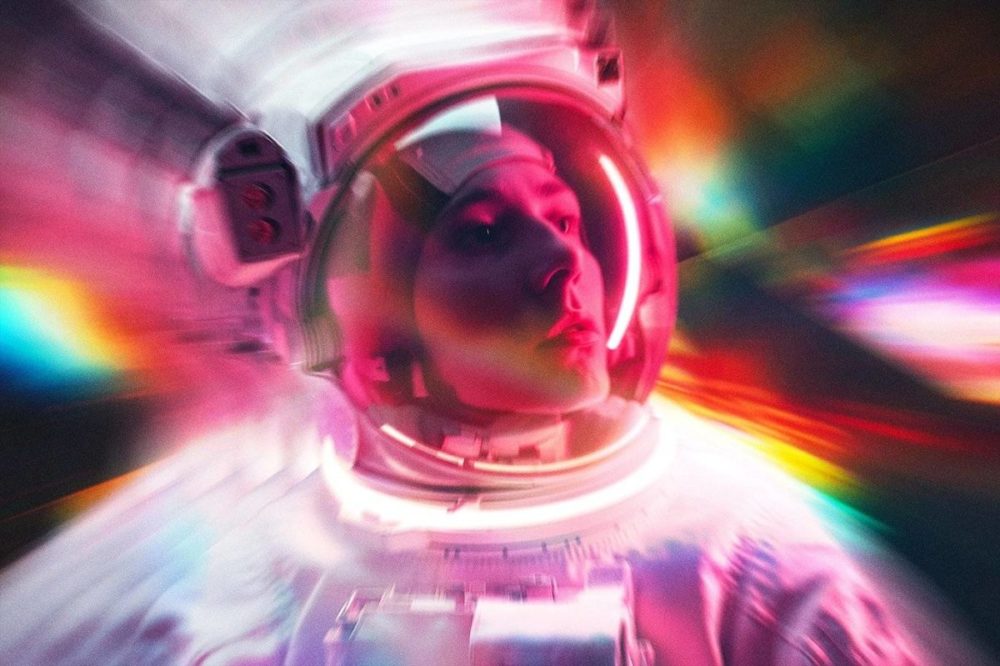 超酷炫彩棱镜反射分形照片效果PSD特效样机素材 Bright Prism Photo Effect 插件预设 第4张-素材湾丨精选海外优质设计素材资源 超酷炫彩棱镜反射分形照片效果PSD特效样机素材 Bright Prism Photo Effect 插件预设 sucaiwan.com