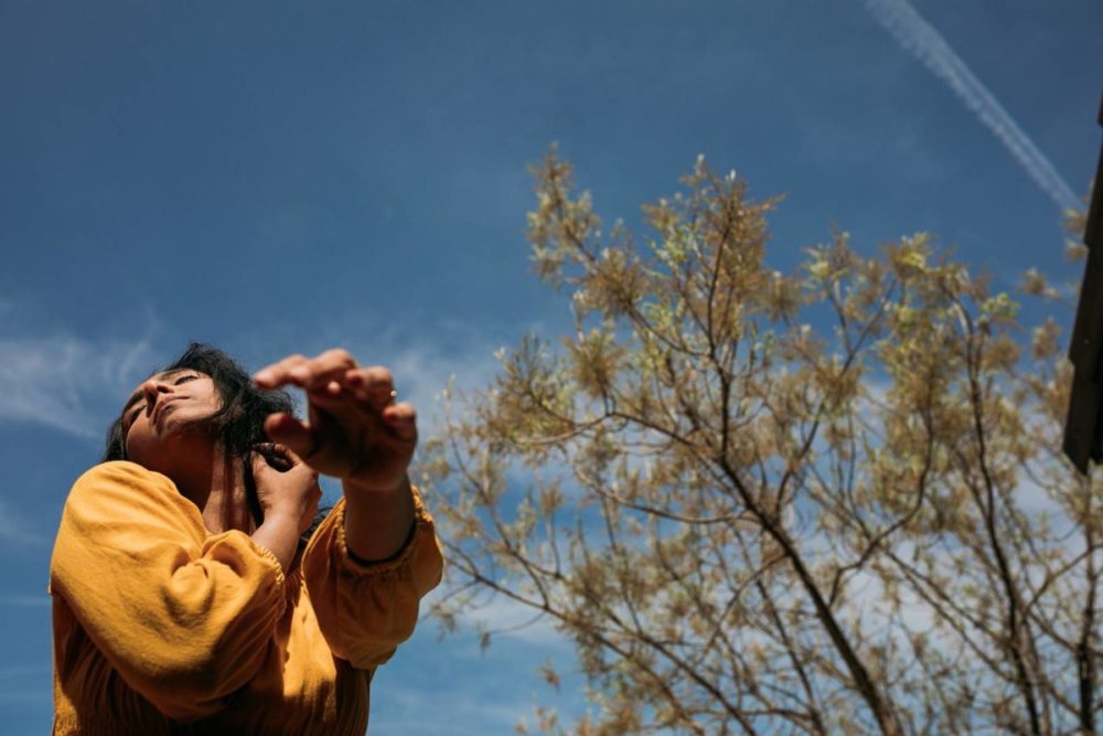 15款电影外观暖色橙色泥土色调黑白调摄影人文照片调色LR预设包 Meridian – Jyotsna Bhamidipati – Terra 插件预设 第7张-素材湾丨精选海外优质设计素材资源 15款电影外观暖色橙色泥土色调黑白调摄影人文照片调色LR预设包 Meridian – Jyotsna Bhamidipati – Terra 插件预设 sucaiwan.com