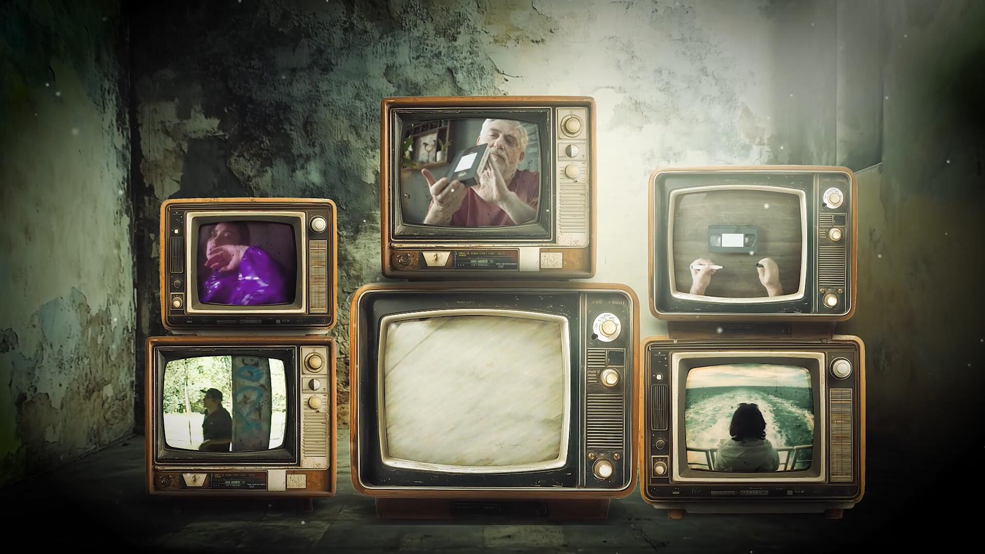 AE模板：暗室复古TV画面电视效果展示 , sucaiwan.com