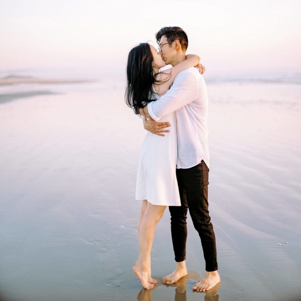 电影外观柯达Portra 160胶片模拟橙色色调婚礼旅行照片调色Lightroom预设 The Archetype Process – The Yellow Pack III 插件预设 第5张-素材湾丨精选海外优质设计素材资源 电影外观柯达Portra 160胶片模拟橙色色调婚礼旅行照片调色Lightroom预设 The Archetype Process – The Yellow Pack III 插件预设 sucaiwan.com