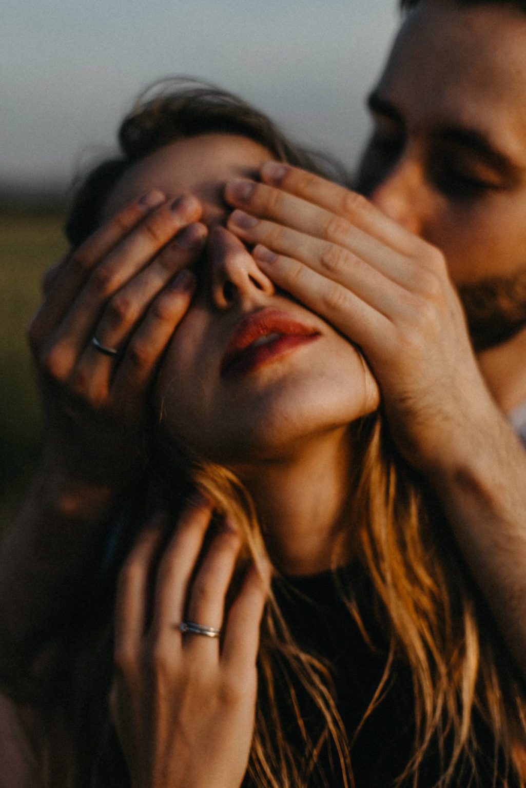 温馨永恒怀旧电影胶片模拟颗粒纹理效果家庭情侣摄影照片调色Lightroom预设 Anna Dreamer-Film , Love ,BW presets 插件预设 sucaiwan.com