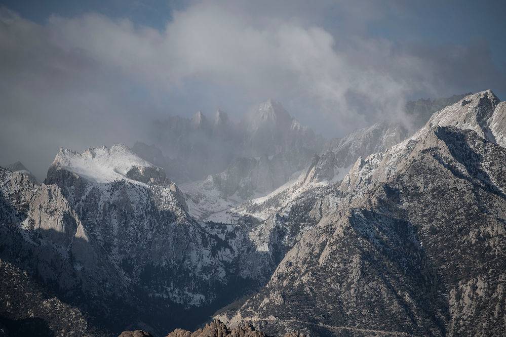 大师课程 专业雪山高山雾气烟雾修图PS动作+视频教程 中英文字幕 Ryan Dyar- Let’s Change the Weather – Mt. Whitney 设计教程 sucaiwan.com