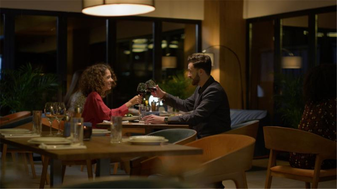 Voyager LUT Pack 网飞胶片电影风格仿真模拟调色LUT预设+达芬奇节点 The Voyager LUTs – Pro Pack ( LUTs & Powergrades ) 插件预设 第8张-素材湾丨精选海外优质设计素材资源 Voyager LUT Pack 网飞胶片电影风格仿真模拟调色LUT预设+达芬奇节点 The Voyager LUTs – Pro Pack ( LUTs & Powergrades ) 插件预设 sucaiwan.com