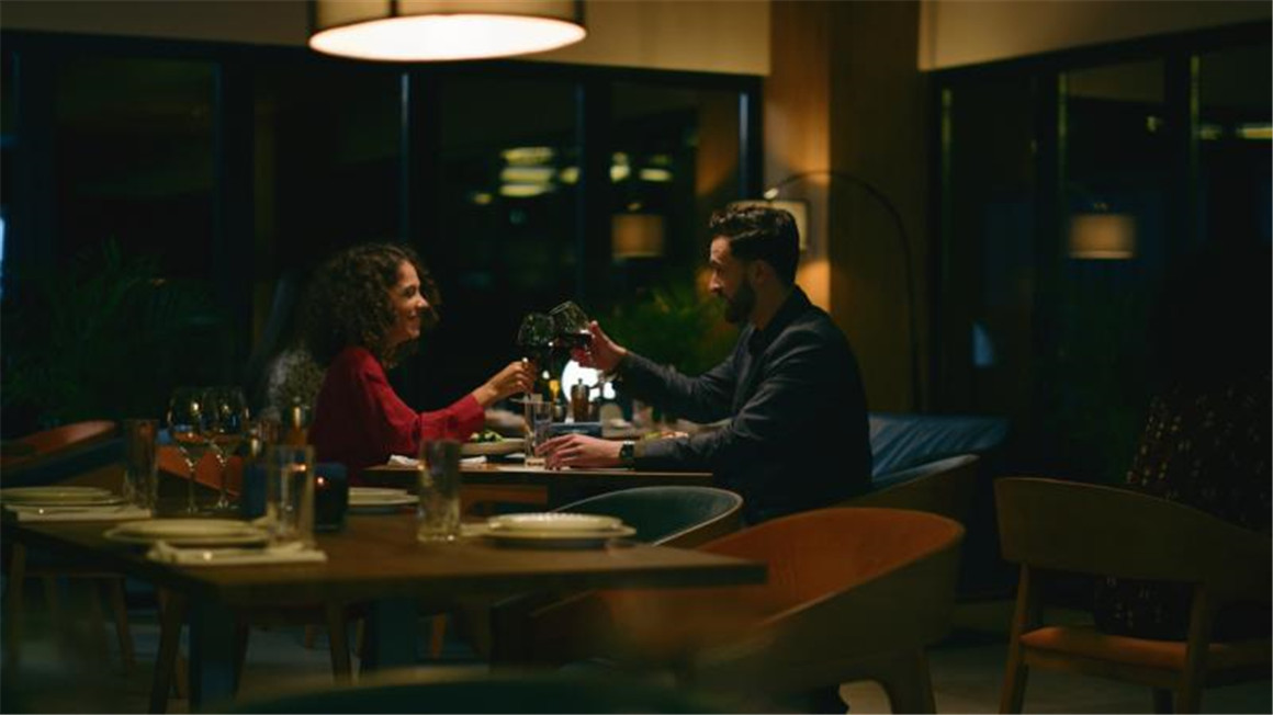 Voyager LUT Pack 网飞胶片电影风格仿真模拟调色LUT预设+达芬奇节点 The Voyager LUTs – Pro Pack ( LUTs & Powergrades ) 插件预设 第9张-素材湾丨精选海外优质设计素材资源 Voyager LUT Pack 网飞胶片电影风格仿真模拟调色LUT预设+达芬奇节点 The Voyager LUTs – Pro Pack ( LUTs & Powergrades ) 插件预设 sucaiwan.com