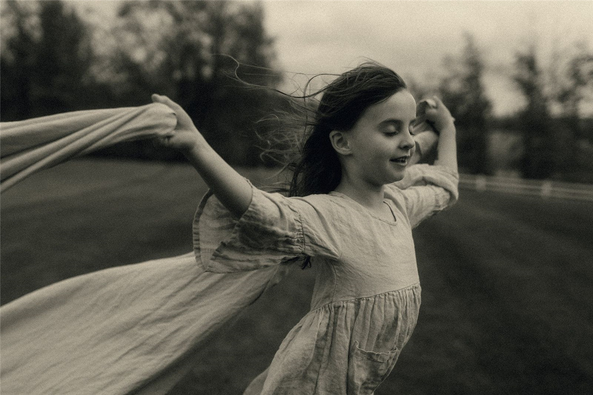 复古棕褐色黑白电影色调模拟哑光火棉胶锡版摄影LR调色预设 Mythic Presets by Sasha Casta 插件预设 sucaiwan.com