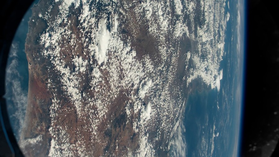 Singularity 2 - 400个大气史诗电影预告片/轰隆声/风声/上升/张力/呼啸声/嗡嗡声/暗淡氛围电影音效库 Cinematic Sound Effects Library 影视音频 sucaiwan.com