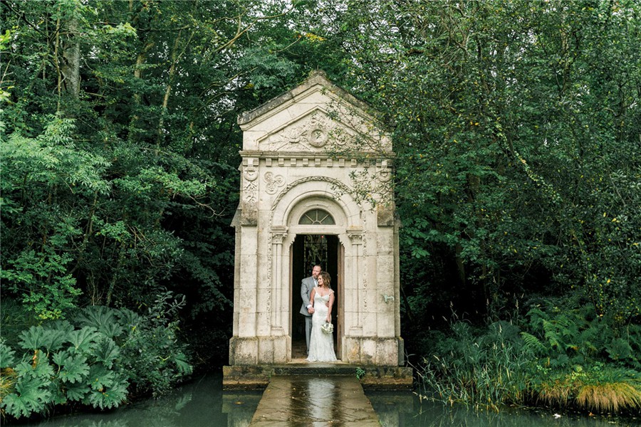 复古胶片颗粒美学优雅永恒干净电影胶卷婚礼人像摄影LR调色预设 Archipelago - Light & Legacy 插件预设 sucaiwan.com