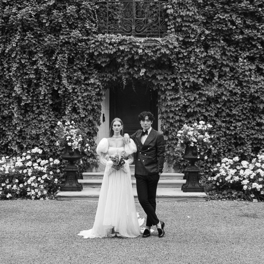 清新自然经典彩色黑白婚礼生活方式旅行摄影照片调色Lightroom预设包 REFINED x Tec Petaja 插件预设 第16张-素材湾丨精选海外优质设计素材资源 清新自然经典彩色黑白婚礼生活方式旅行摄影照片调色Lightroom预设包 REFINED x Tec Petaja 插件预设 sucaiwan.com