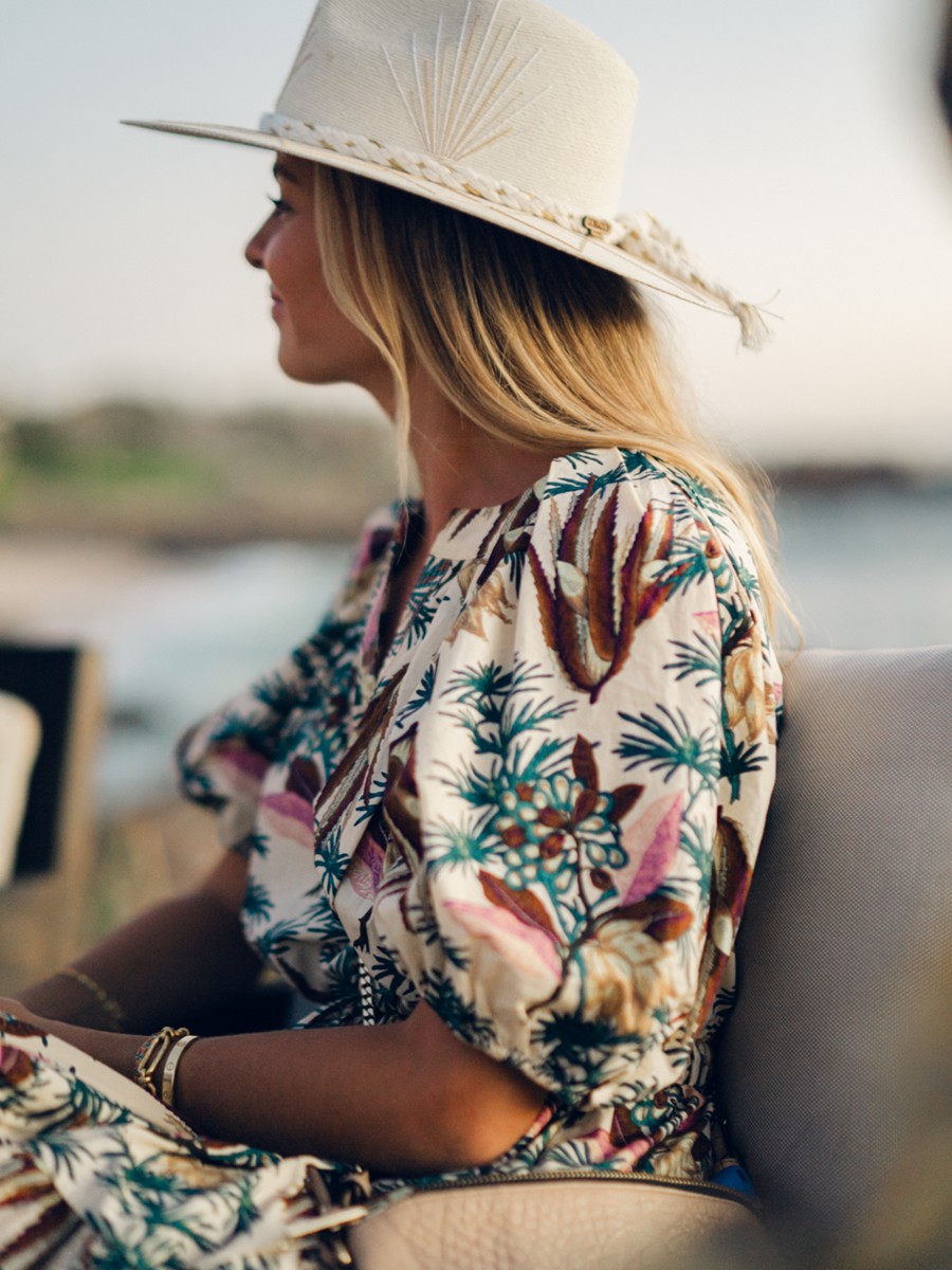 清新自然经典彩色黑白婚礼生活方式旅行摄影照片调色Lightroom预设包 REFINED x Tec Petaja 插件预设 第18张-素材湾丨精选海外优质设计素材资源 清新自然经典彩色黑白婚礼生活方式旅行摄影照片调色Lightroom预设包 REFINED x Tec Petaja 插件预设 sucaiwan.com