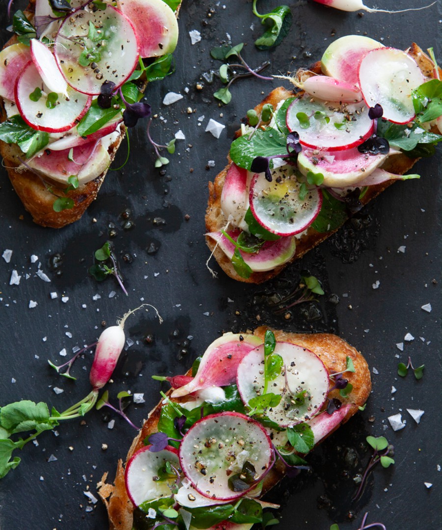 清新自然经典彩色黑白婚礼生活方式旅行摄影照片调色Lightroom预设包 REFINED x Tec Petaja 插件预设 第21张-素材湾丨精选海外优质设计素材资源 清新自然经典彩色黑白婚礼生活方式旅行摄影照片调色Lightroom预设包 REFINED x Tec Petaja 插件预设 sucaiwan.com