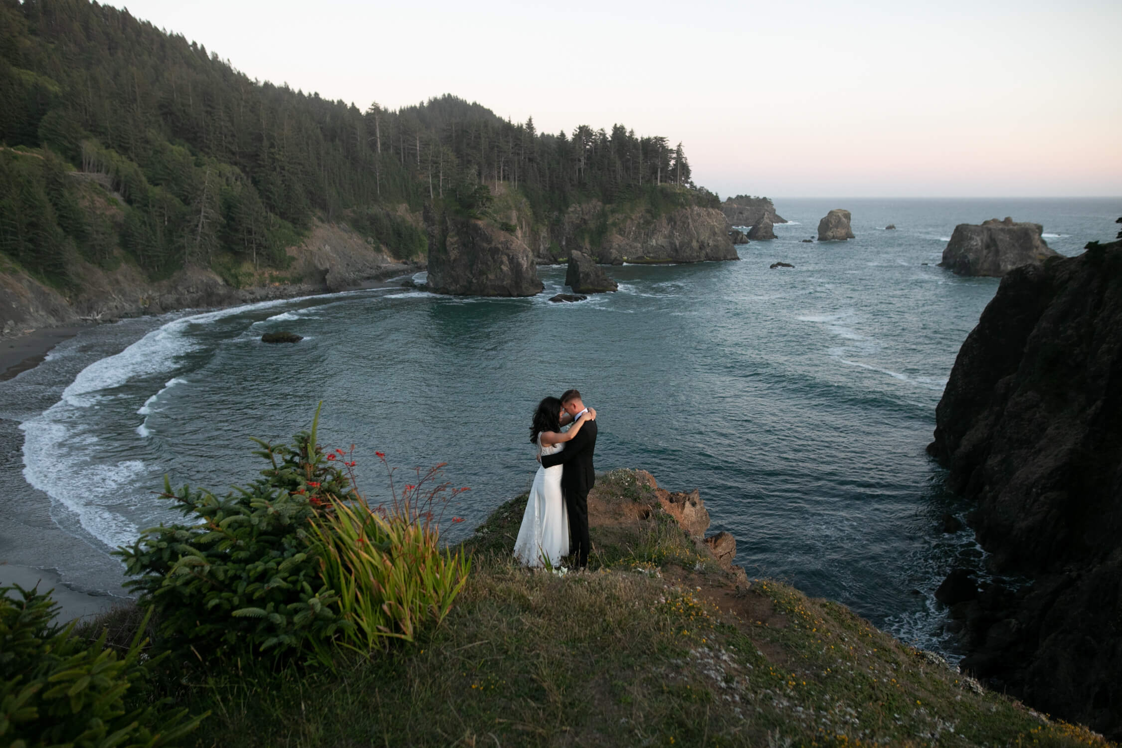 流行绚丽真正色彩暖色调旅行摄影照片iphone手机Lightroom调色预设 G-Presets – Olivia Markle Mobile Desktop Bundle 插件预设 sucaiwan.com