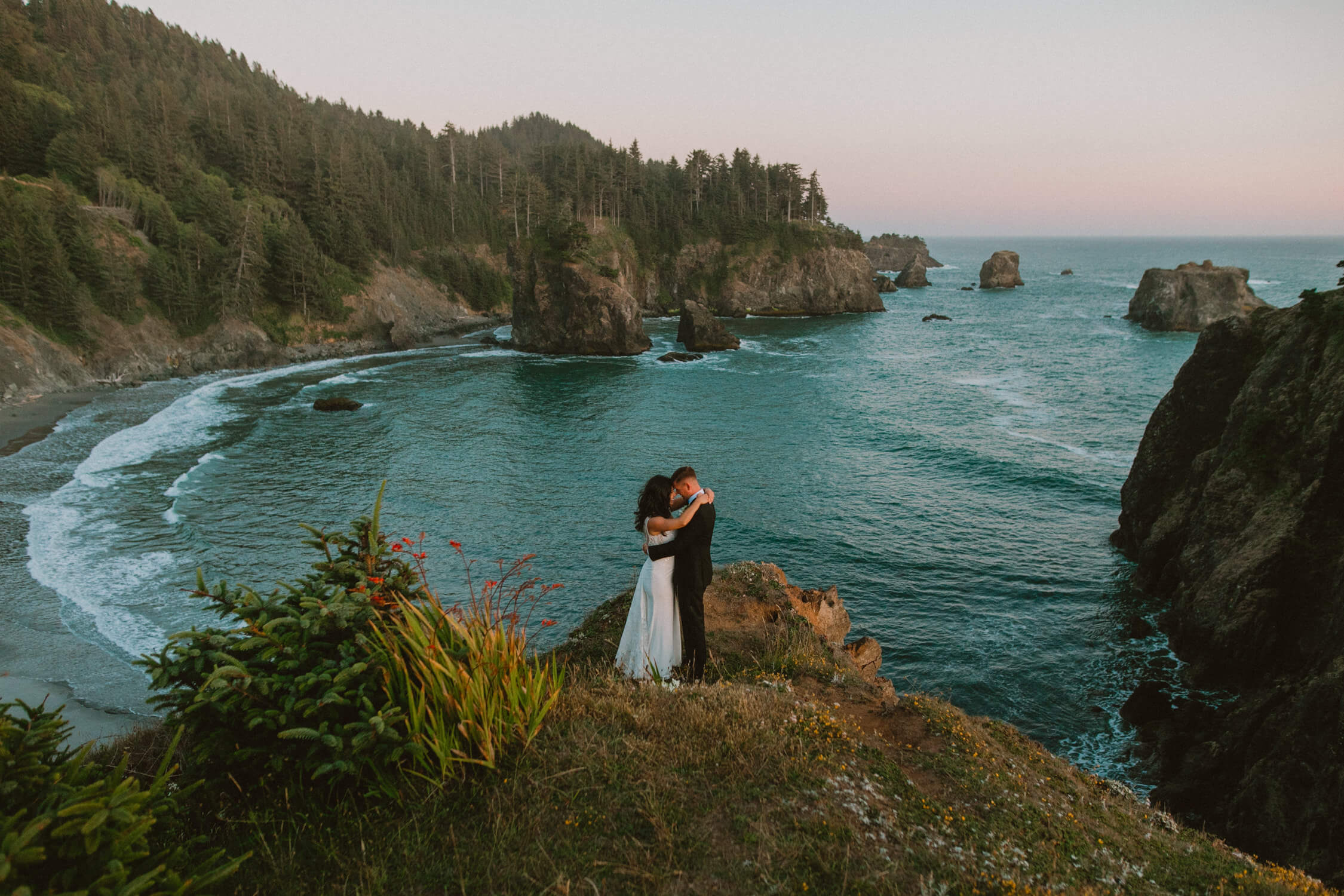 流行绚丽真正色彩暖色调旅行摄影照片iphone手机Lightroom调色预设 G-Presets – Olivia Markle Mobile Desktop Bundle 插件预设 sucaiwan.com