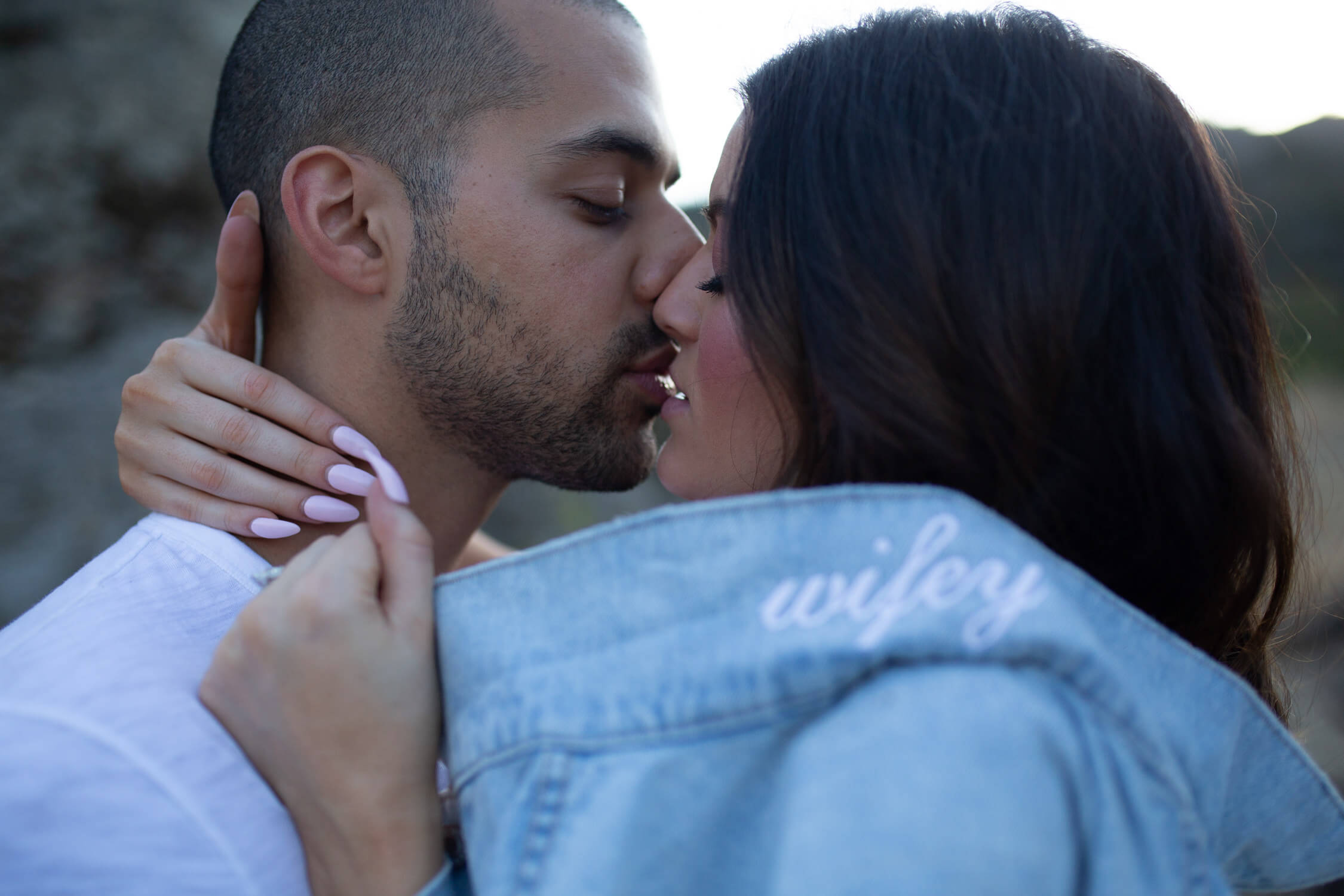 流行绚丽真正色彩暖色调旅行摄影照片iphone手机Lightroom调色预设 G-Presets – Olivia Markle Mobile Desktop Bundle 插件预设 sucaiwan.com