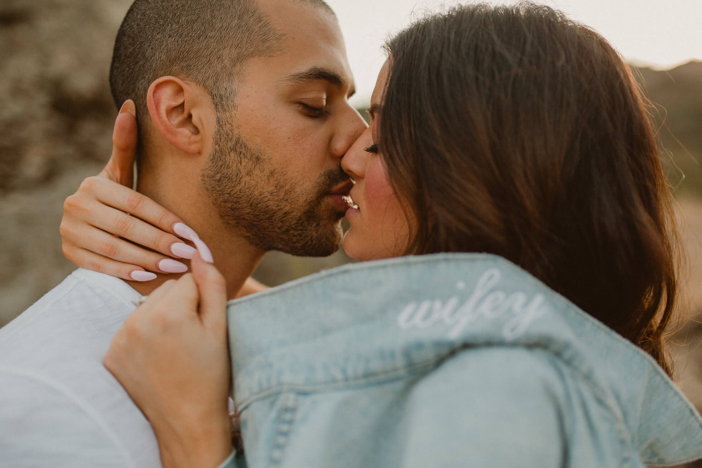 流行绚丽真正色彩暖色调旅行摄影照片iphone手机Lightroom调色预设 G-Presets – Olivia Markle Mobile Desktop Bundle 插件预设 sucaiwan.com