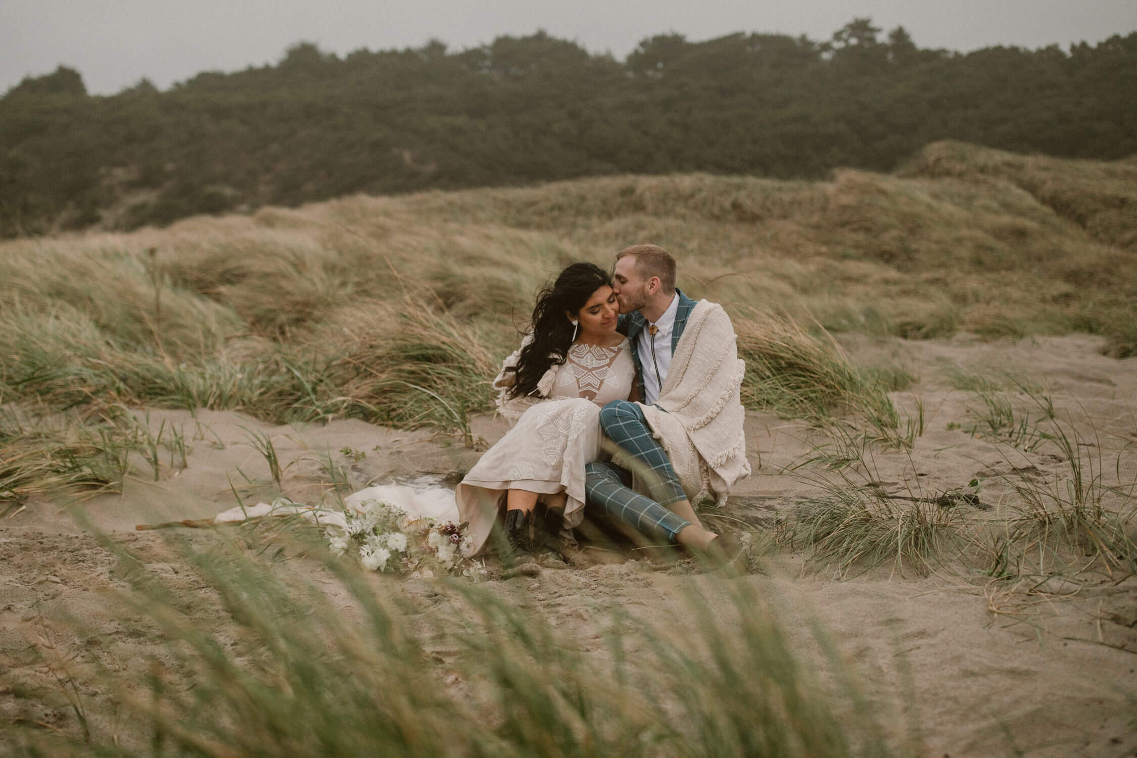 流行绚丽真正色彩暖色调旅行摄影照片iphone手机Lightroom调色预设 G-Presets – Olivia Markle Mobile Desktop Bundle 插件预设 sucaiwan.com