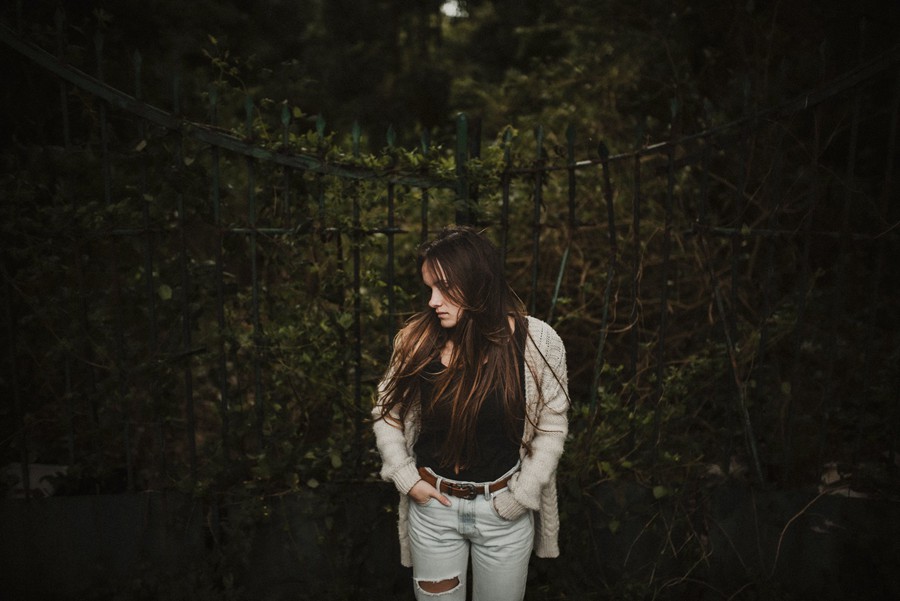 暮光之城电影感秋冬季沉思美学LR调色预设 Archipelago QUEST 41 – Raven Presets 插件预设 第2张-素材湾丨精选海外优质设计素材资源 暮光之城电影感秋冬季沉思美学LR调色预设 Archipelago QUEST 41 – Raven Presets 插件预设 sucaiwan.com