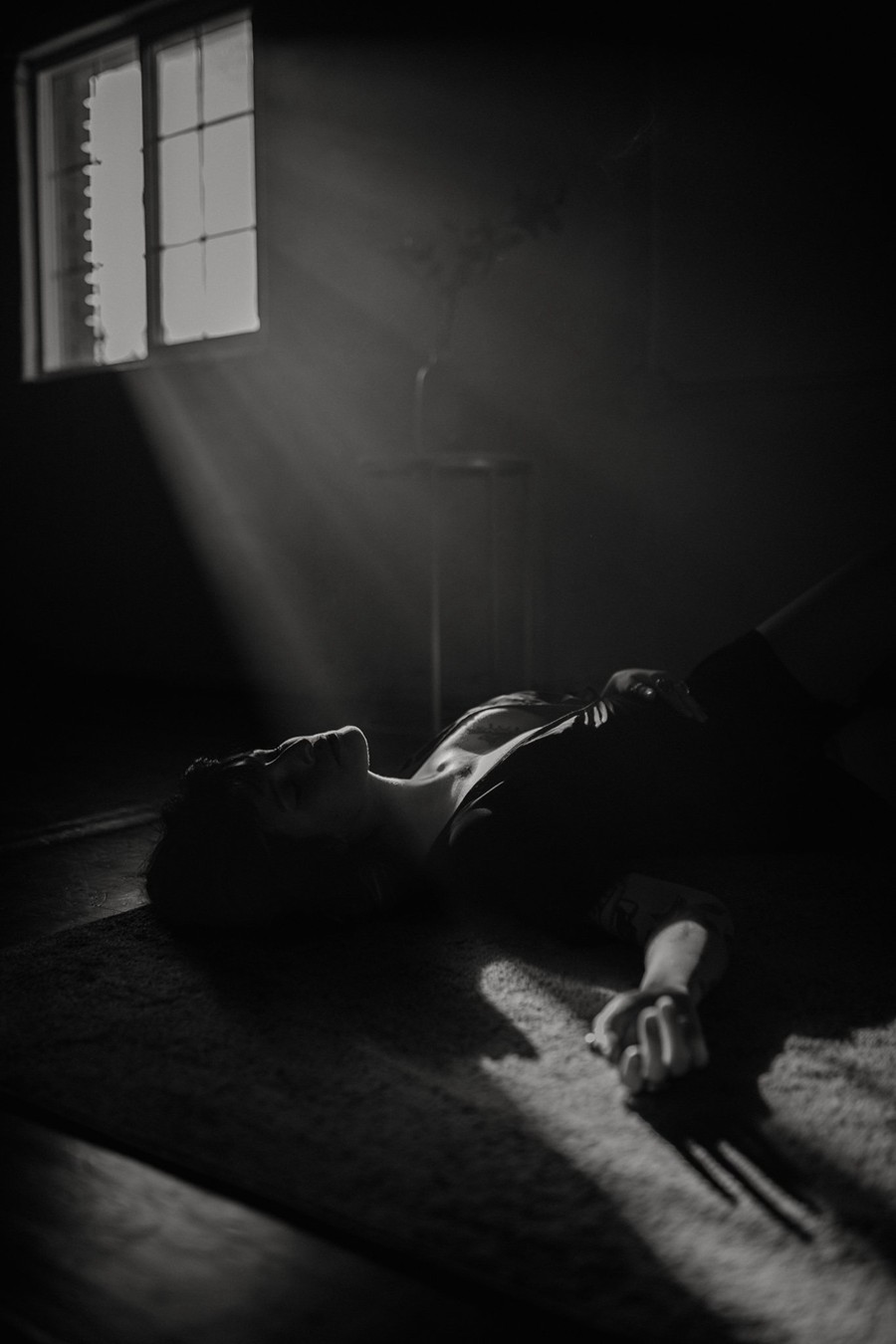 暮光之城电影感秋冬季沉思美学LR调色预设 Archipelago QUEST 41 – Raven Presets 插件预设 第20张-素材湾丨精选海外优质设计素材资源 暮光之城电影感秋冬季沉思美学LR调色预设 Archipelago QUEST 41 – Raven Presets 插件预设 sucaiwan.com