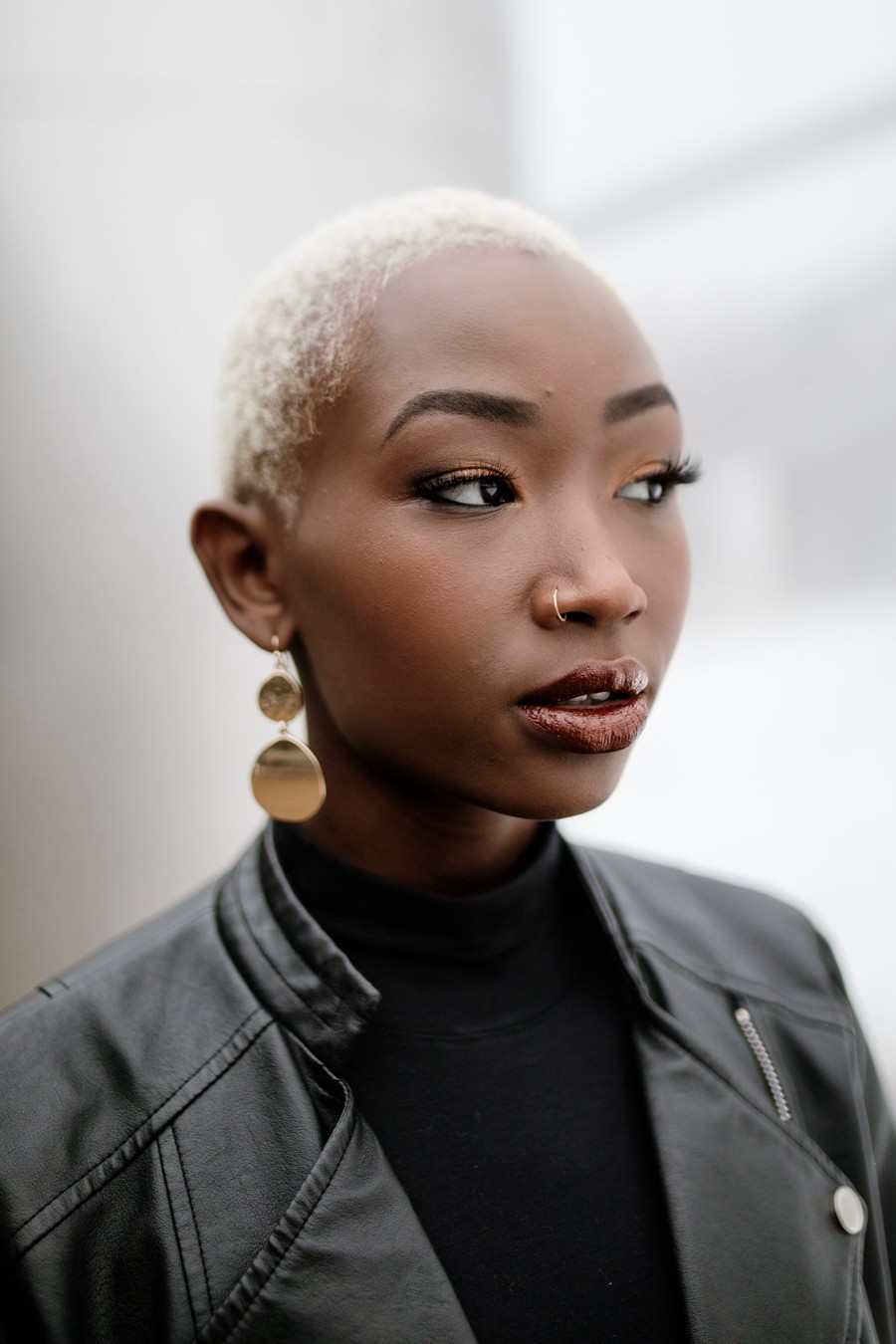 30个AI人工智能人像面部肤色眼睛嘴唇修饰增强效果LR调色预设 Archipelago – PORTRAIT TOOLSET 插件预设 sucaiwan.com