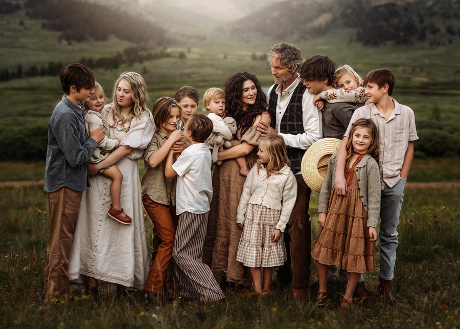 独特欧风自然柔和哑光家庭户外旅行摄影照片调色Lightroom预设包 Greater Than Gatsby – The Zeppelin Collection 插件预设 第11张-素材湾丨精选海外优质设计素材资源 独特欧风自然柔和哑光家庭户外旅行摄影照片调色Lightroom预设包 Greater Than Gatsby – The Zeppelin Collection 插件预设 sucaiwan.com