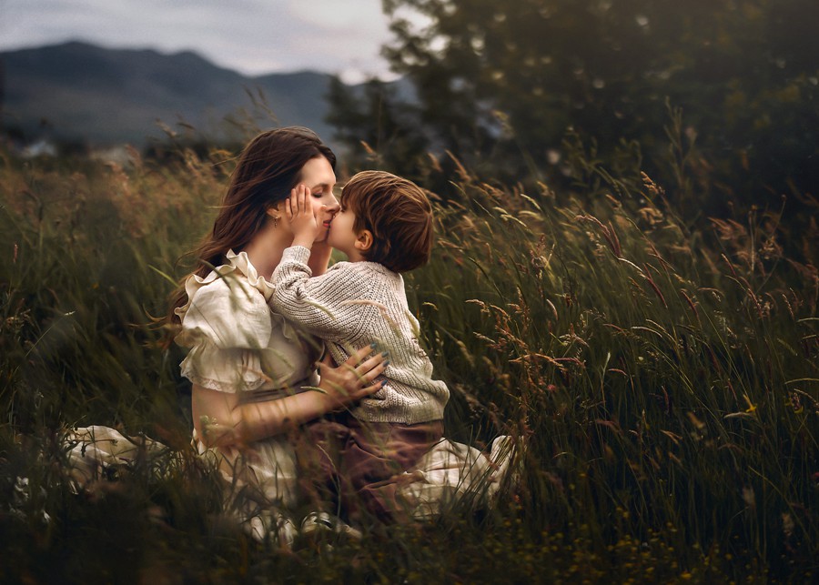 独特欧风自然柔和哑光家庭户外旅行摄影照片调色Lightroom预设包 Greater Than Gatsby – The Zeppelin Collection 插件预设 第12张-素材湾丨精选海外优质设计素材资源 独特欧风自然柔和哑光家庭户外旅行摄影照片调色Lightroom预设包 Greater Than Gatsby – The Zeppelin Collection 插件预设 sucaiwan.com