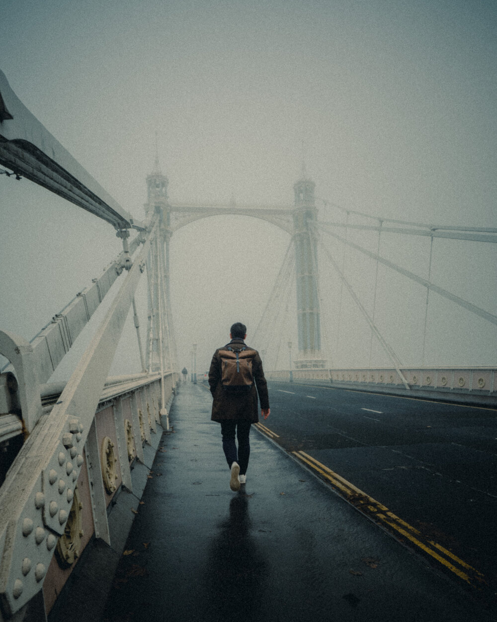 高级复古电影胶片颗粒模拟城市人文扫街摄影照片调色lightroom预设包 Eren Jam – Cinematic Street Presets 插件预设 sucaiwan.com
