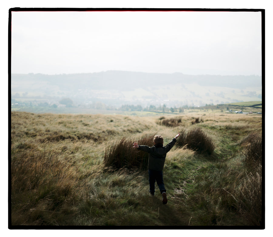 经典柯达PORTRA160胶片模拟电影婚礼肖像摄影LR调色预设 The Archetype Process The Yellow Pack III 插件预设 第6张-素材湾丨精选海外优质设计素材资源 经典柯达PORTRA160胶片模拟电影婚礼肖像摄影LR调色预设 The Archetype Process The Yellow Pack III 插件预设 sucaiwan.com