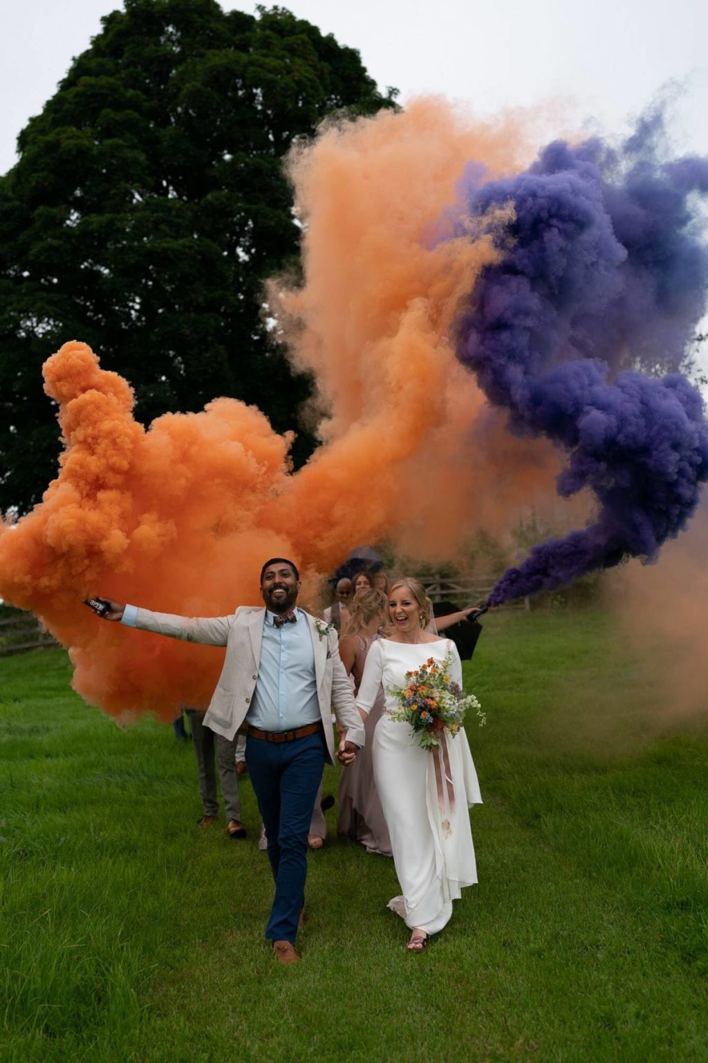 风格化前卫明亮暖色调婚礼摄影照片调色Lightroom预设包 Cara Zagni – Moon Pack 1 插件预设 sucaiwan.com