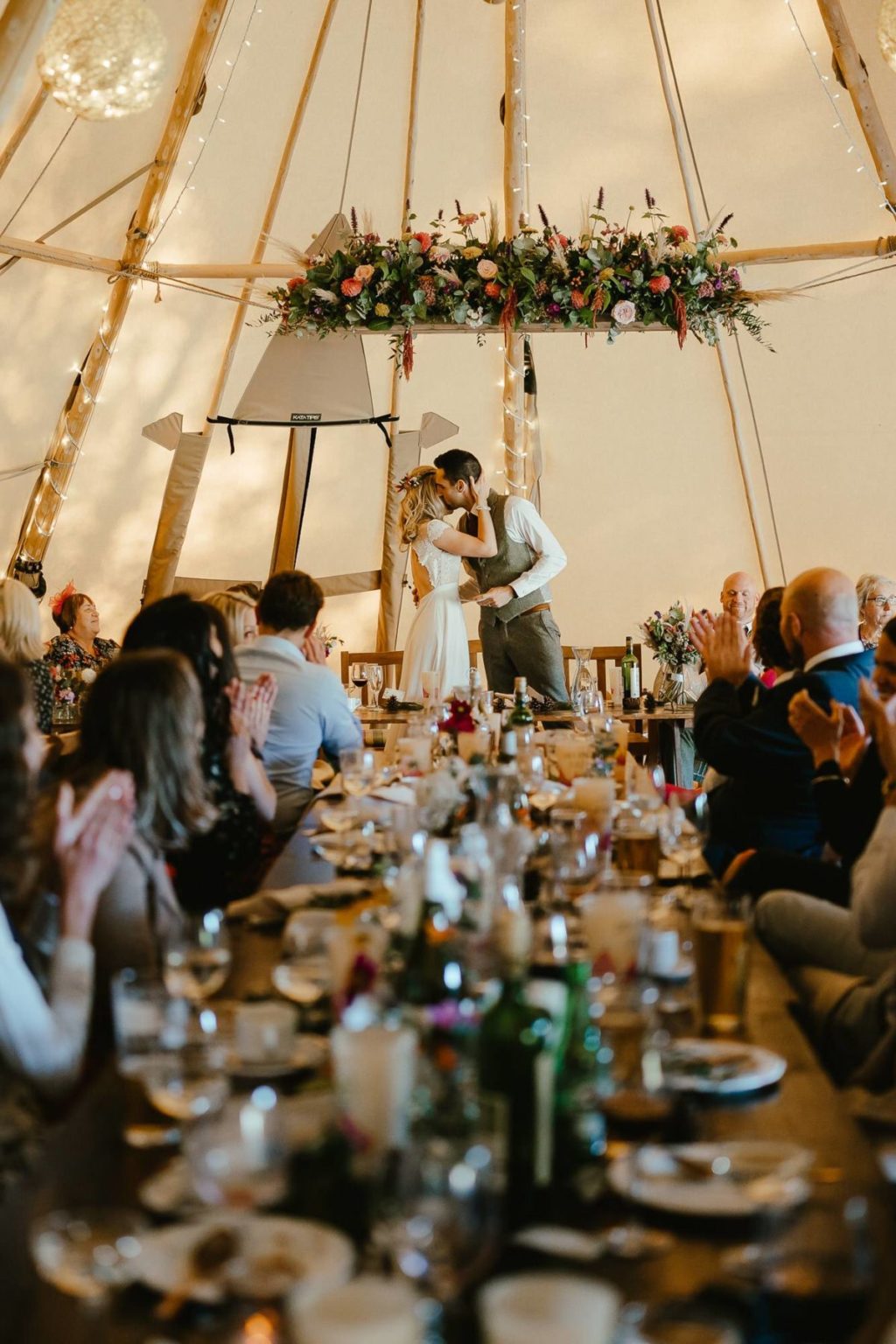 风格化前卫明亮暖色调婚礼摄影照片调色Lightroom预设包 Cara Zagni – Moon Pack 1 插件预设 sucaiwan.com