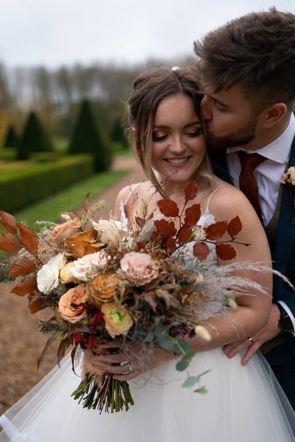 风格化前卫明亮暖色调婚礼摄影照片调色Lightroom预设包 Cara Zagni – Moon Pack 1 插件预设 sucaiwan.com