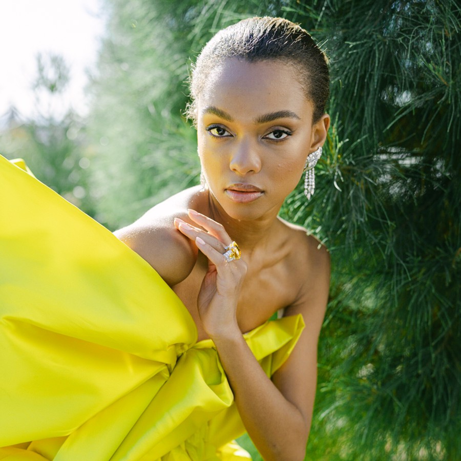 更新2.0版本 永恒经典富士胶片模拟电影质感肖像摄影照片调色Lightroom预设 Refined x KT Merry – Color Presets & Profiles & Mobile 2.0 插件预设 sucaiwan.com