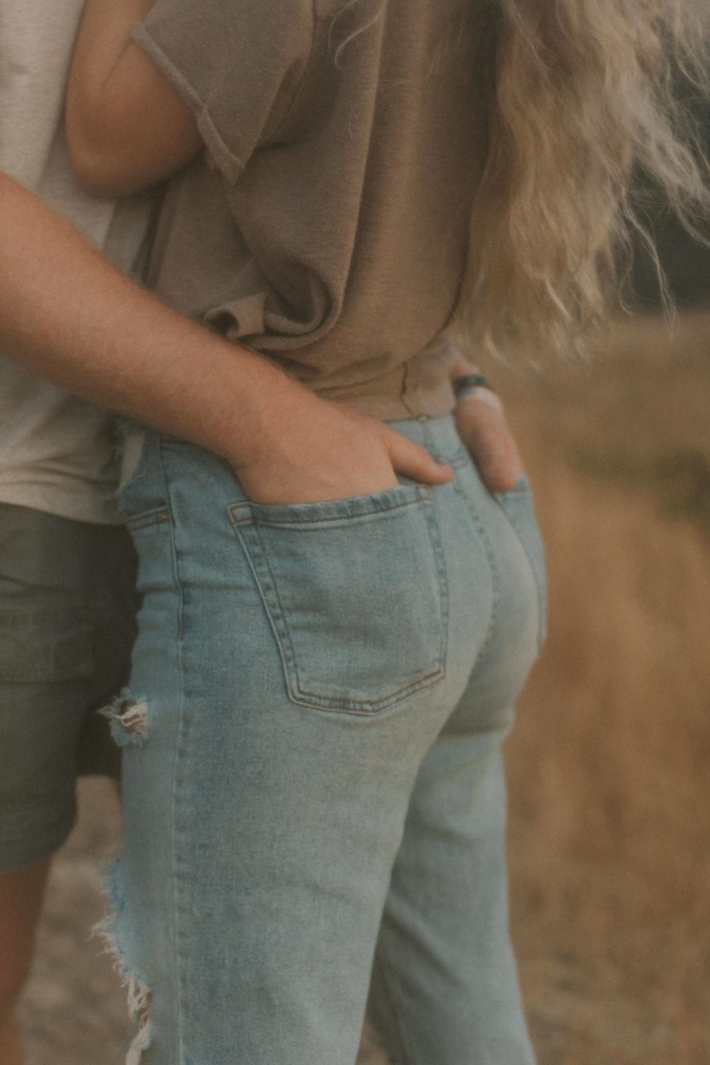 柔和绿色黑白色调冒险旅拍婚礼风景照片调色Lightroom预设 Carley Mae – Jade Pack Presets 插件预设 第7张-素材湾丨精选海外优质设计素材资源 柔和绿色黑白色调冒险旅拍婚礼风景照片调色Lightroom预设 Carley Mae – Jade Pack Presets 插件预设 sucaiwan.com