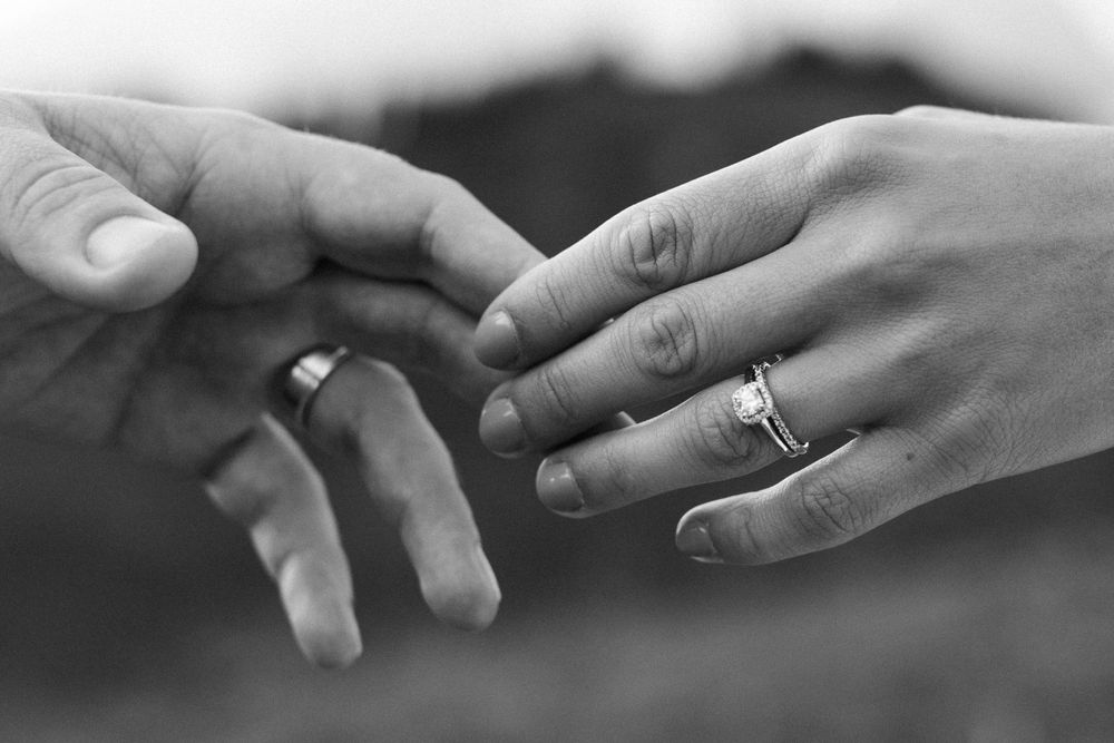 柔和绿色黑白色调冒险旅拍婚礼风景照片调色Lightroom预设 Carley Mae – Jade Pack Presets 插件预设 第12张-素材湾丨精选海外优质设计素材资源 柔和绿色黑白色调冒险旅拍婚礼风景照片调色Lightroom预设 Carley Mae – Jade Pack Presets 插件预设 sucaiwan.com