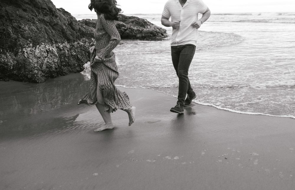 柔和绿色黑白色调冒险旅拍婚礼风景照片调色Lightroom预设 Carley Mae – Jade Pack Presets 插件预设 第14张-素材湾丨精选海外优质设计素材资源 柔和绿色黑白色调冒险旅拍婚礼风景照片调色Lightroom预设 Carley Mae – Jade Pack Presets 插件预设 sucaiwan.com