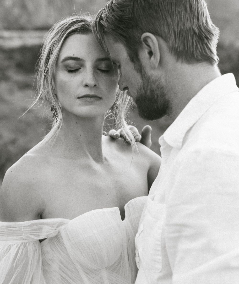 柔和绿色黑白色调冒险旅拍婚礼风景照片调色Lightroom预设 Carley Mae – Jade Pack Presets 插件预设 第19张-素材湾丨精选海外优质设计素材资源 柔和绿色黑白色调冒险旅拍婚礼风景照片调色Lightroom预设 Carley Mae – Jade Pack Presets 插件预设 sucaiwan.com