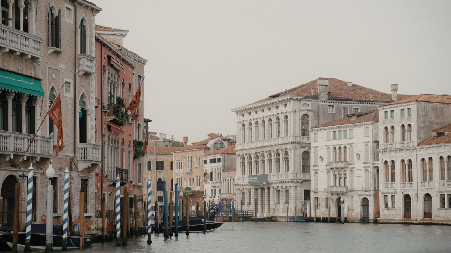 古典欧风柔和温暖色调电影风格优雅婚礼旅拍视频调色LUT预设包 Gamut – Marble Luts 插件预设 第6张-素材湾丨精选海外优质设计素材资源 古典欧风柔和温暖色调电影风格优雅婚礼旅拍视频调色LUT预设包 Gamut – Marble Luts 插件预设 sucaiwan.com