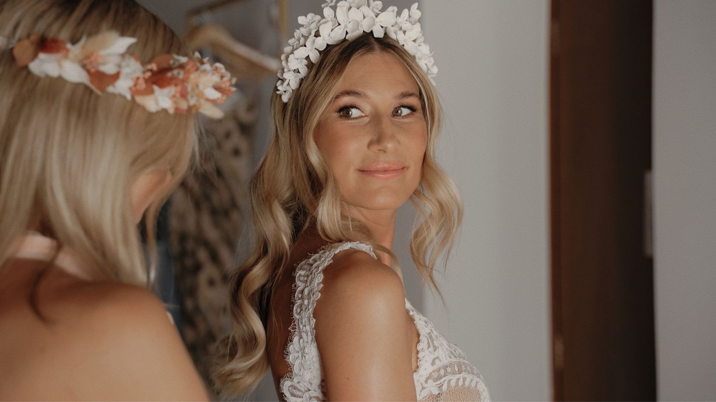 古典欧风柔和温暖色调电影风格优雅婚礼旅拍视频调色LUT预设包 Gamut – Marble Luts 插件预设 第9张-素材湾丨精选海外优质设计素材资源 古典欧风柔和温暖色调电影风格优雅婚礼旅拍视频调色LUT预设包 Gamut – Marble Luts 插件预设 sucaiwan.com