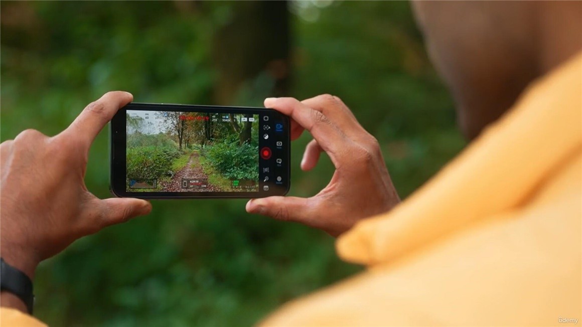 大师课程:iPhone手机摄影专业级电影制作人大师班 iPhone Filmmaker Masterclass , 第2张-素材湾丨精选海外优质设计素材资源 大师课程:iPhone手机摄影专业级电影制作人大师班 iPhone Filmmaker Masterclass , sucaiwan.com