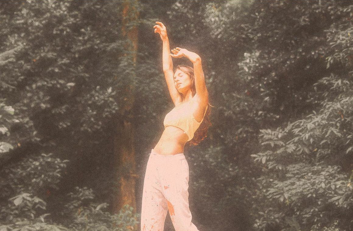 复古颗粒胶片电影艺术朦胧迷幻Y2K图片叠加滤镜PSD特效样机 Soft Photo Effect 插件预设 sucaiwan.com