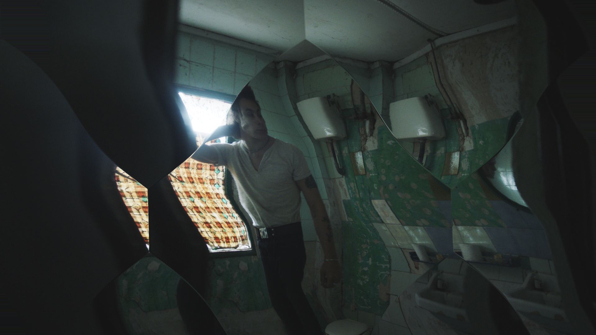 达芬奇预设 梦幻透明玻璃压花凸出失真拉伸复古潮流3D立体文本标题特效素材 MONONODES – Pure Glass 插件预设 第8张-素材湾丨精选海外优质设计素材资源 达芬奇预设 梦幻透明玻璃压花凸出失真拉伸复古潮流3D立体文本标题特效素材 MONONODES – Pure Glass 插件预设 sucaiwan.com