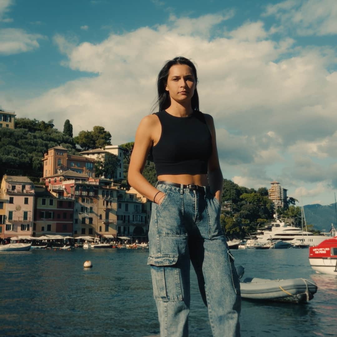 Apple Log专用柯达KODAK VISION3 500T 胶片模拟电影美学色彩分级LUT调色预设 AbsoLUTS - Kodak Vision 3 Lut for iPhone 插件预设 第2张-素材湾丨精选海外优质设计素材资源 Apple Log专用柯达KODAK VISION3 500T 胶片模拟电影美学色彩分级LUT调色预设 AbsoLUTS - Kodak Vision 3 Lut for iPhone 插件预设 sucaiwan.com