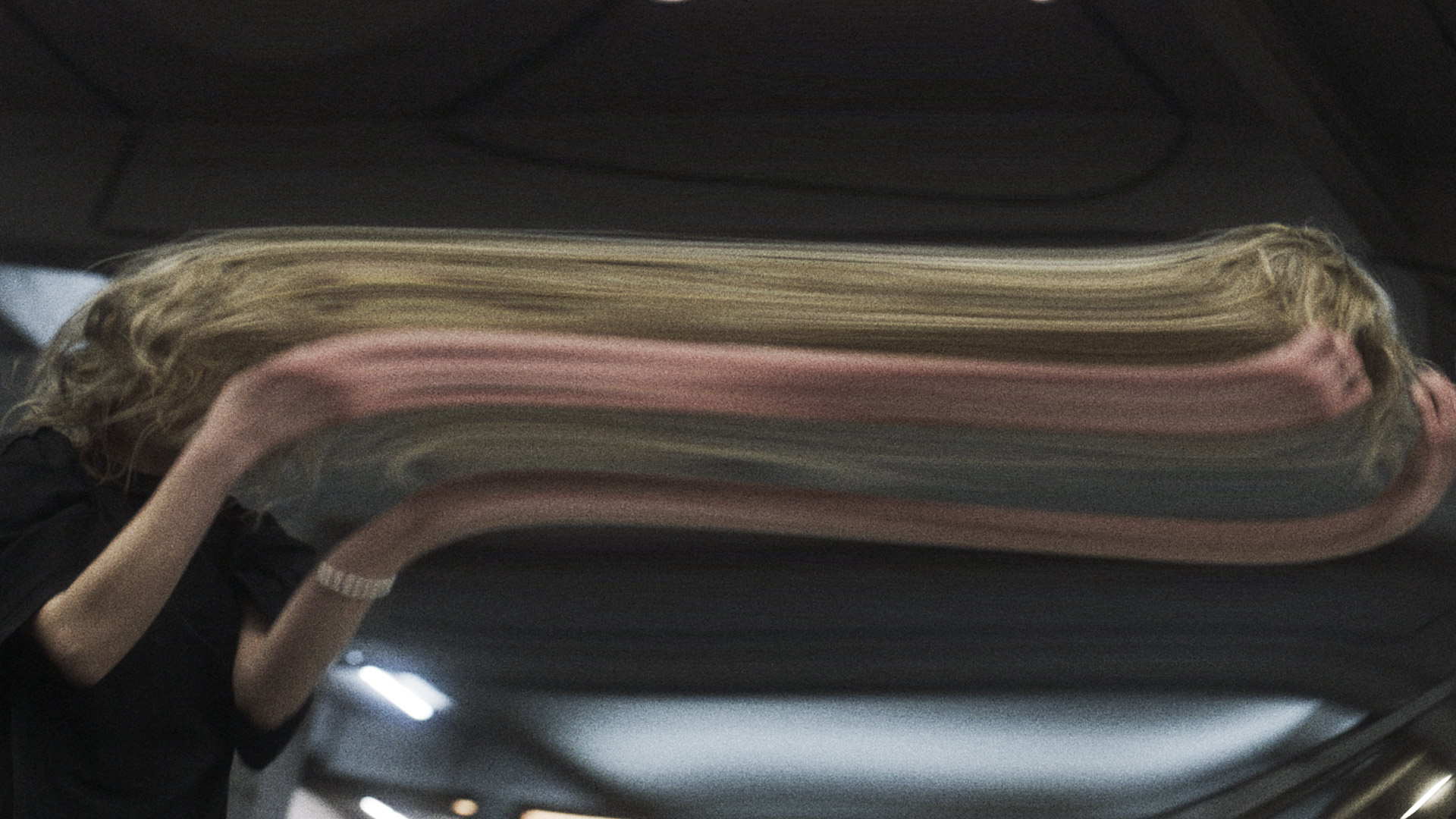 故障拉伸扭曲酸性噪点液化模糊错位视频特效达芬奇DCTL节点预设 MONONODES – STRETCH DCTL 插件预设 第8张-素材湾丨精选海外优质设计素材资源 故障拉伸扭曲酸性噪点液化模糊错位视频特效达芬奇DCTL节点预设 MONONODES – STRETCH DCTL 插件预设 sucaiwan.com