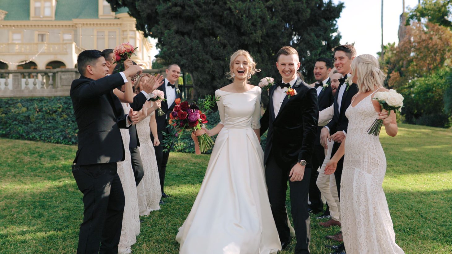 永恒奢华电影风格温暖柔和光彩婚礼视频调色LUT预设 GAMUT – Prestige 插件预设 第8张-素材湾丨精选海外优质设计素材资源 永恒奢华电影风格温暖柔和光彩婚礼视频调色LUT预设 GAMUT – Prestige 插件预设 sucaiwan.com