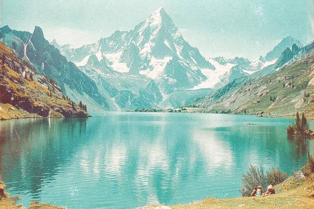 复古老式打印噪点照片效果ps修图特效滤镜插件样机 Vintage Film Effect 插件预设 第6张-素材湾丨精选海外优质设计素材资源 复古老式打印噪点照片效果ps修图特效滤镜插件样机 Vintage Film Effect 插件预设 sucaiwan.com