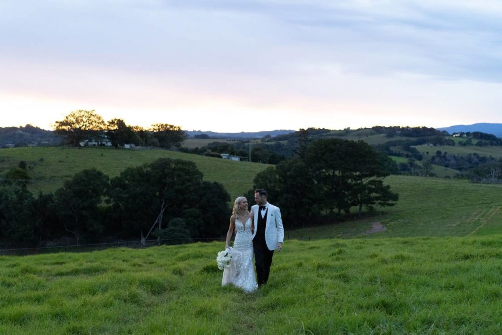 8款风格化经典户外婚礼摄影照片调色Lightroom预设包 Ivy Road – Presets Bundle Vendor 插件预设 sucaiwan.com