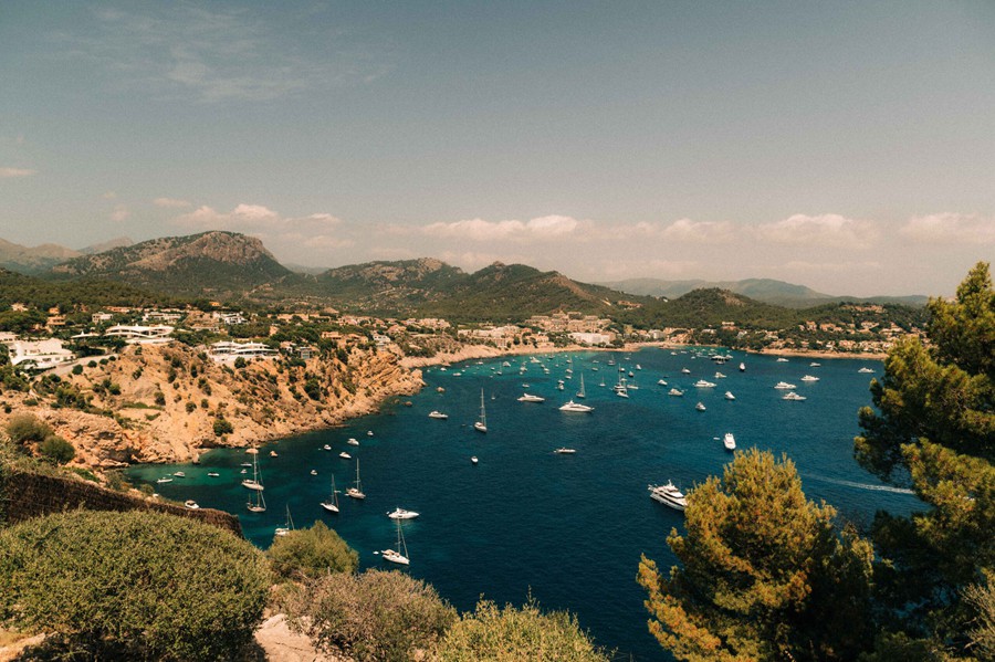 怀旧温暖色调胶片颗粒模拟旅拍风景照片调色Lightroom预设包 Rico Reinhold – VACATION PRESETS 插件预设 第11张-素材湾丨精选海外优质设计素材资源 怀旧温暖色调胶片颗粒模拟旅拍风景照片调色Lightroom预设包 Rico Reinhold – VACATION PRESETS 插件预设 sucaiwan.com