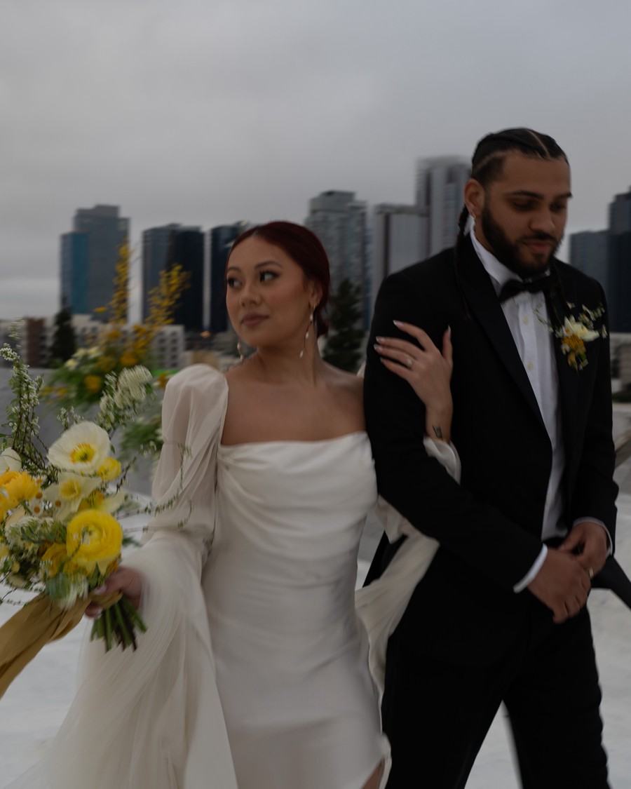 怀旧梦幻电影风格永恒婚礼摄影照片调色Lightroom预设 Ria Georgia – The NOstALGIA PACK LIGHTROOM CLASSIC PRESETS 插件预设 第11张-素材湾丨精选海外优质设计素材资源 怀旧梦幻电影风格永恒婚礼摄影照片调色Lightroom预设 Ria Georgia – The NOstALGIA PACK LIGHTROOM CLASSIC PRESETS 插件预设 sucaiwan.com