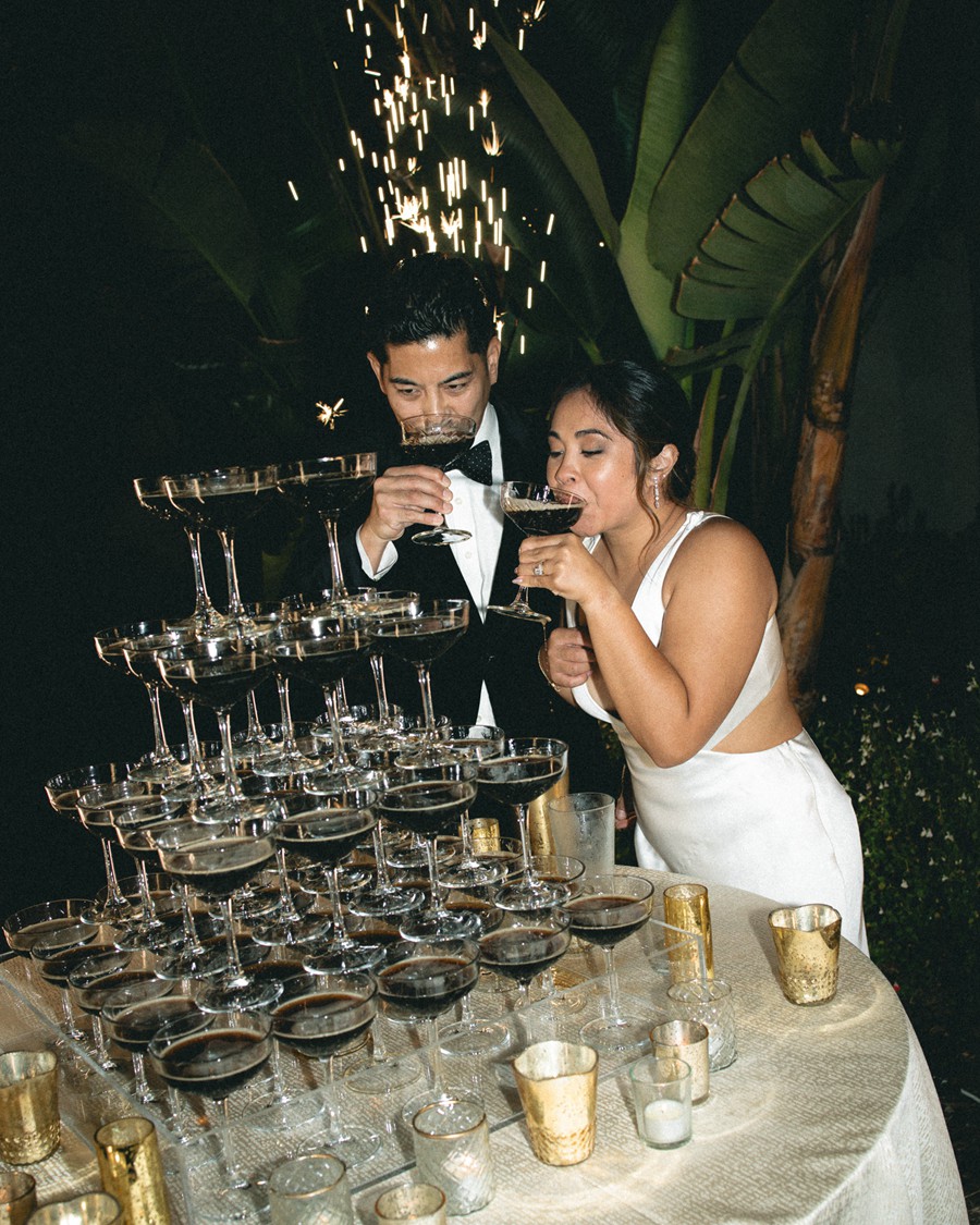 怀旧梦幻电影风格永恒婚礼摄影照片调色Lightroom预设 Ria Georgia – The NOstALGIA PACK LIGHTROOM CLASSIC PRESETS 插件预设 第17张-素材湾丨精选海外优质设计素材资源 怀旧梦幻电影风格永恒婚礼摄影照片调色Lightroom预设 Ria Georgia – The NOstALGIA PACK LIGHTROOM CLASSIC PRESETS 插件预设 sucaiwan.com