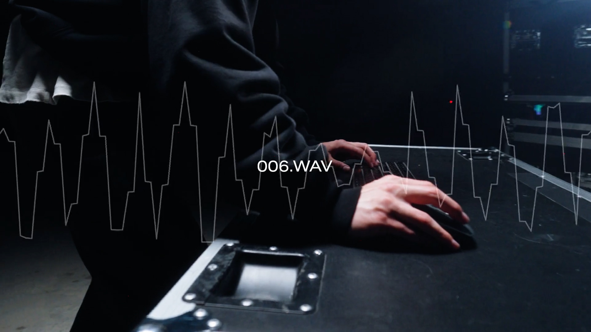 音效：72个高质量转场过渡故障纹理呼啸上升打击乐WAV音效 Happy Editing - Transition SFX 影视音频 sucaiwan.com