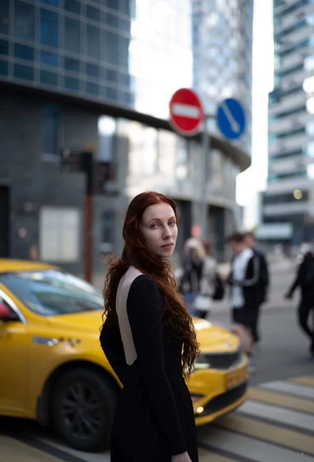 俄罗斯大神Polina Washington出品橙色色调颗粒质感霓虹效果肖像照片调色Lightroom预设 Polina Washington – PWxMXSMNV Preset Pack 插件预设 第9张-素材湾丨精选海外优质设计素材资源 俄罗斯大神Polina Washington出品橙色色调颗粒质感霓虹效果肖像照片调色Lightroom预设 Polina Washington – PWxMXSMNV Preset Pack 插件预设 sucaiwan.com